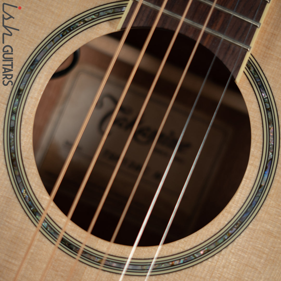 Takamine TSP138C-N Thinline Acoustic-Electric Guitar Natural