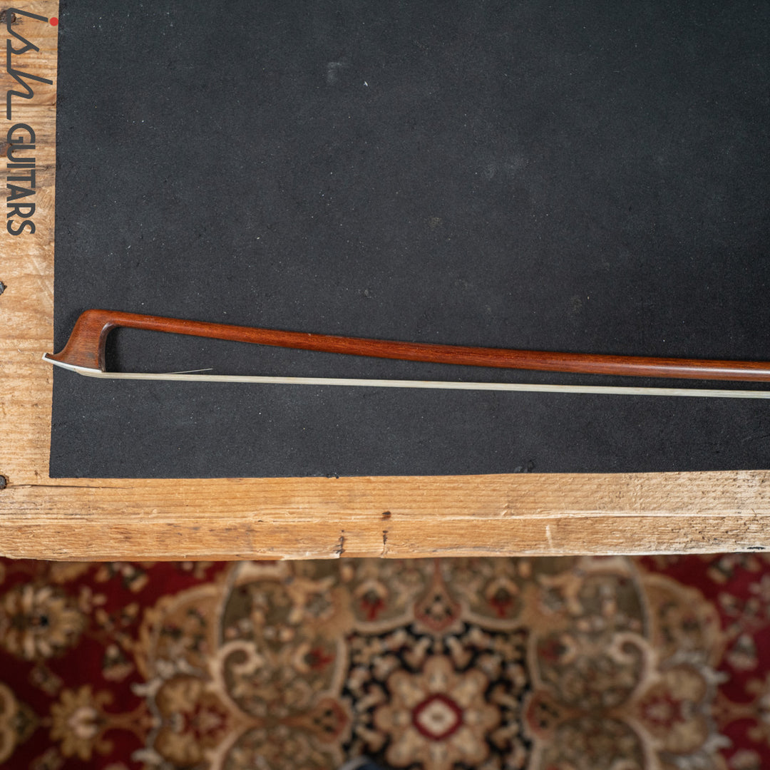 Guy Laurent Workshop Pernambuco Violin Bow - 4/4 size - Round Stick - Silver Mounted