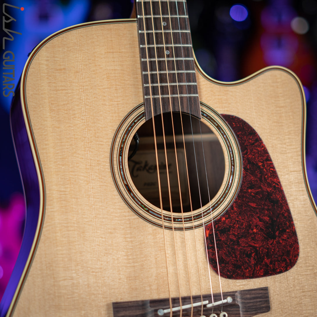 Takamine P5DC Dreadnought Acoustic-Electric Guitar Natural