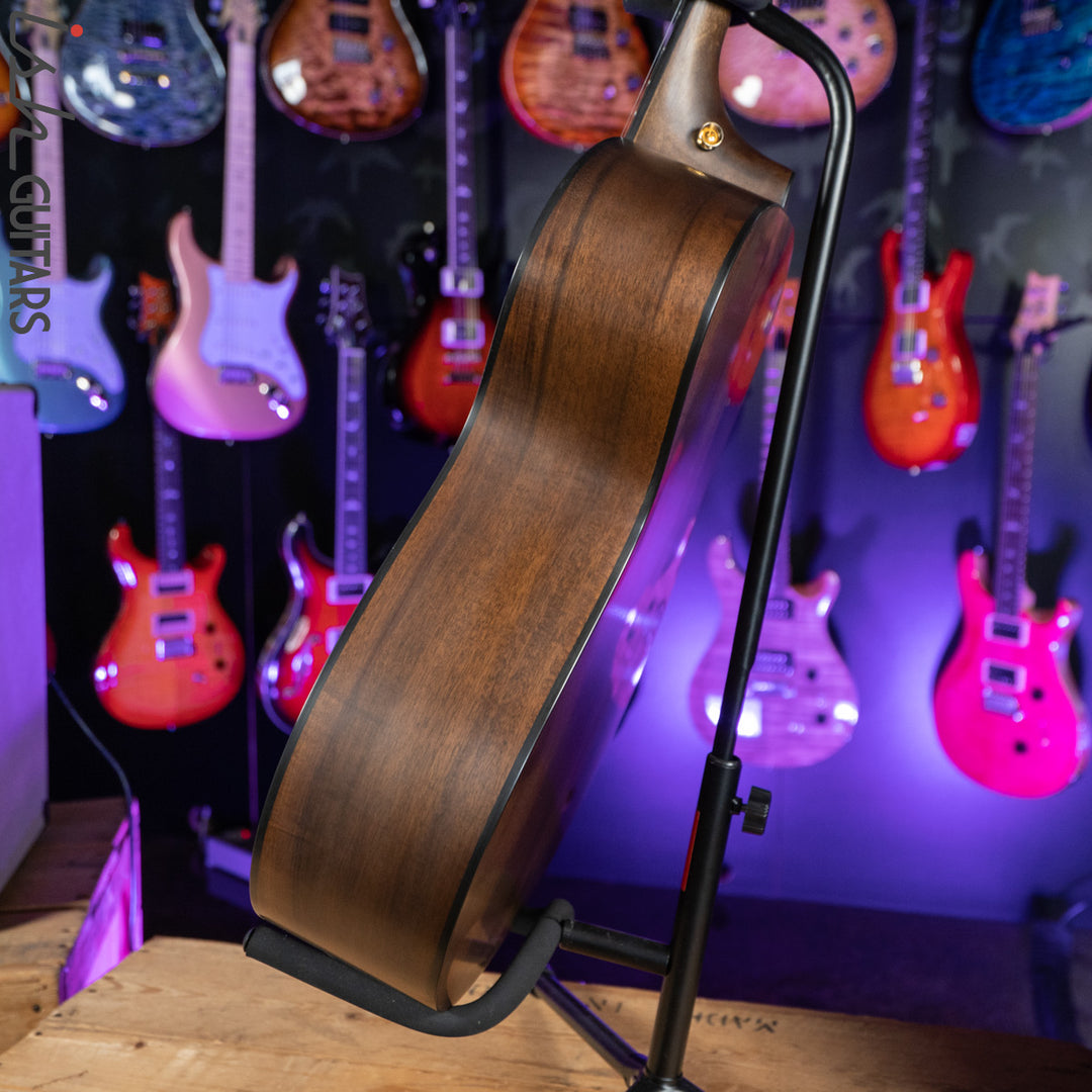 2012 Breedlove Oregon Concert LTD Whiskey Burst