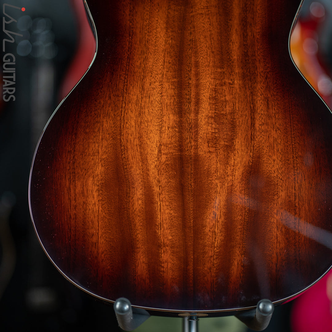 Taylor 524ce V-Class Shaded Edgeburst Mahogany Grand Auditorium