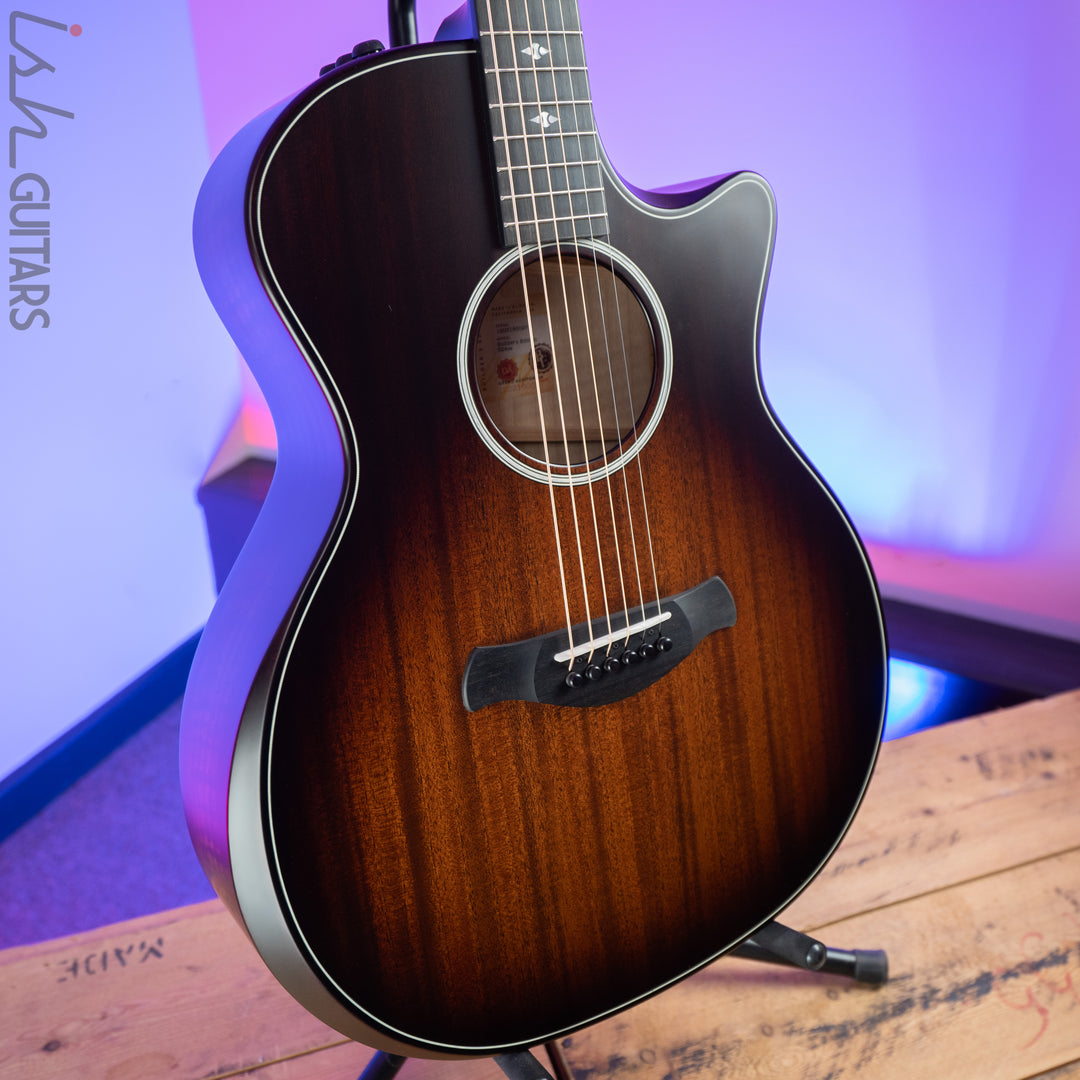 Taylor Builder’s Edition 324ce Urban Ash