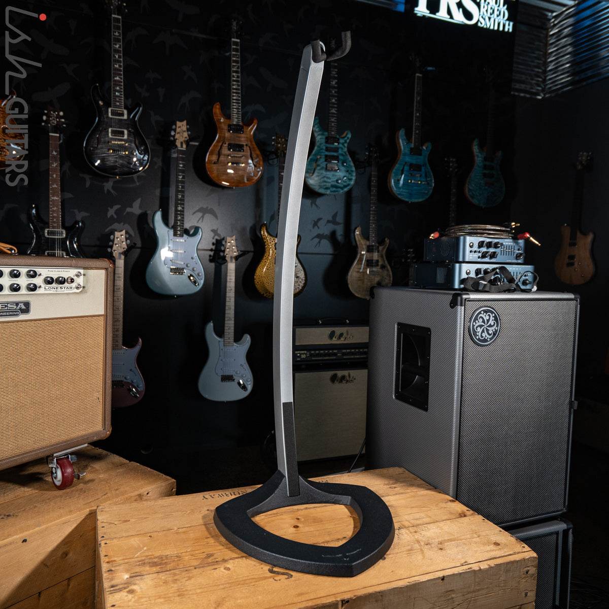 PRS ギタースツール　イス PRS Floating Guitar Stand – Ish Guitars