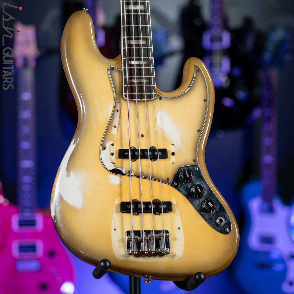 1978 Fender Jazz Bass Antigua – Ish Guitars