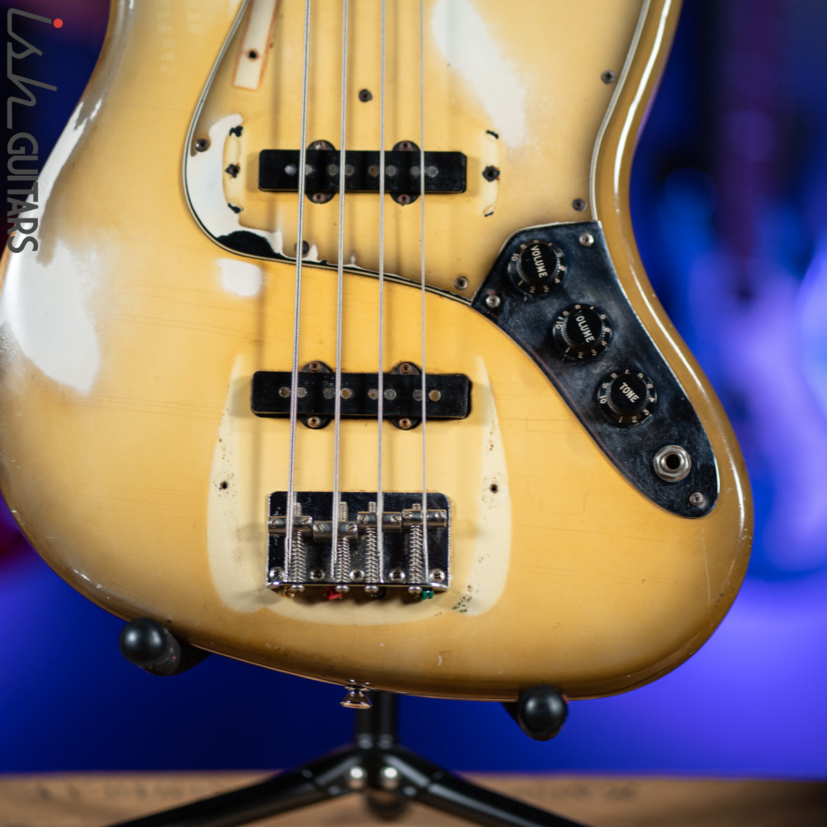 1978 Fender Jazz Bass Antigua – Ish Guitars