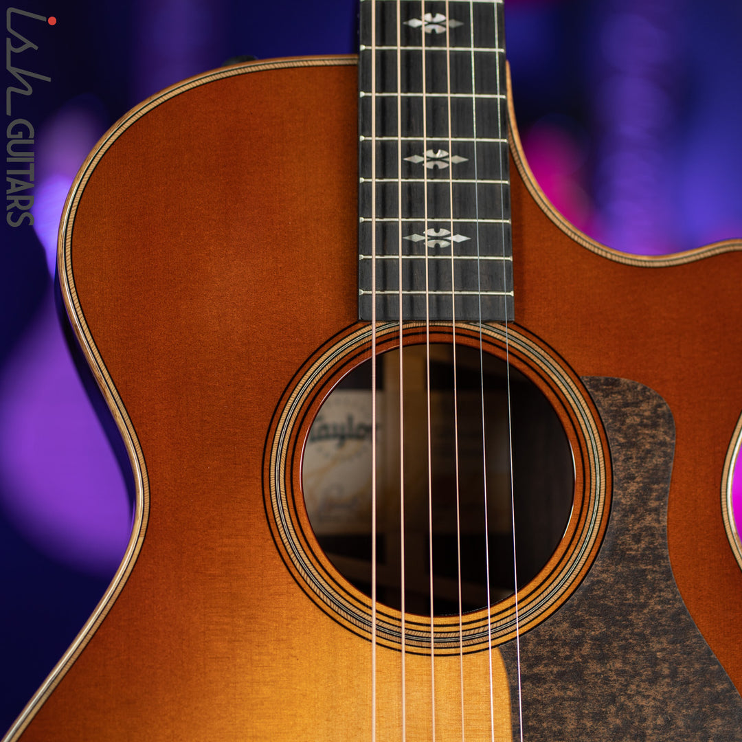 Taylor 712ce 12-Fret Western Sunburst Top