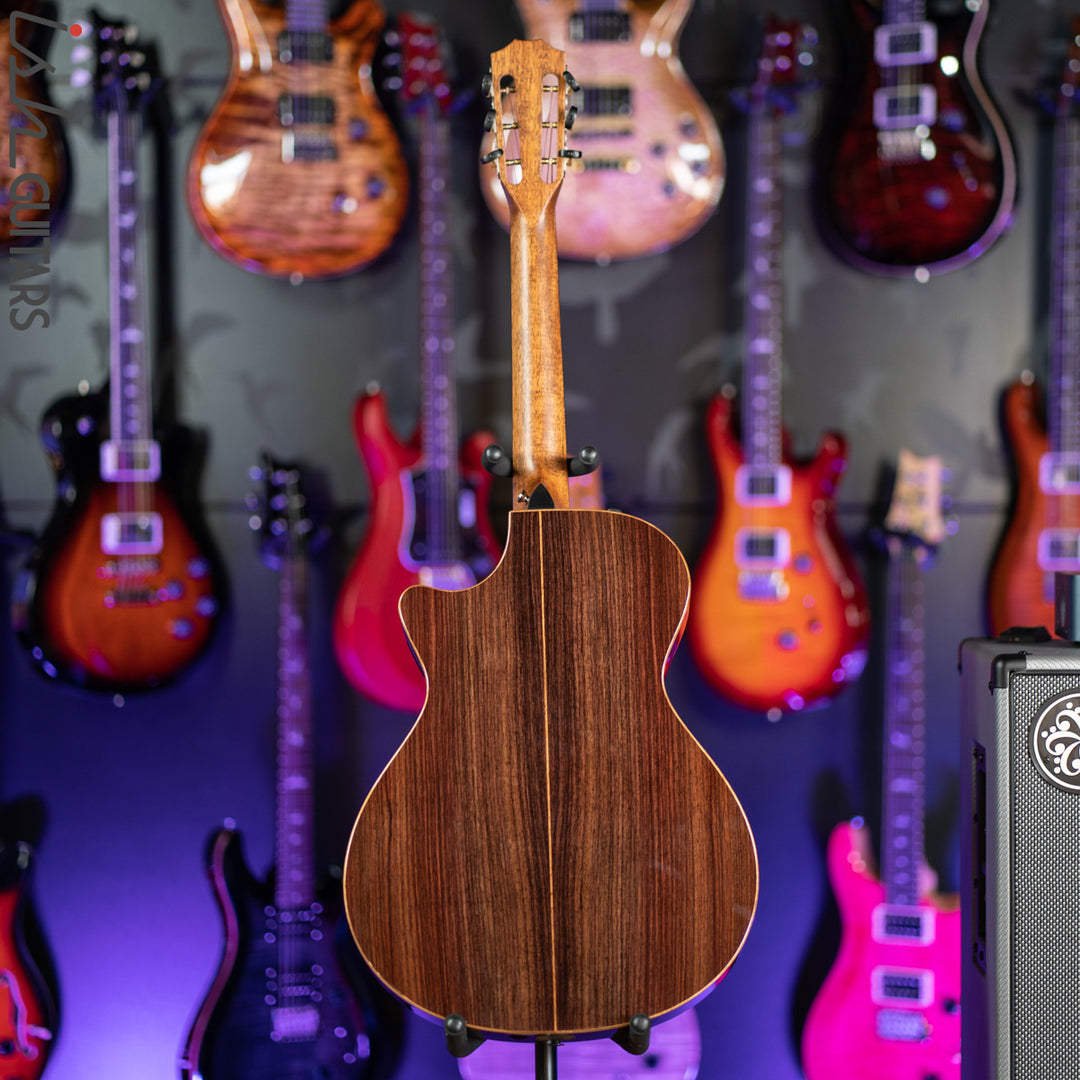 Taylor 712ce 12-Fret Western Sunburst Top