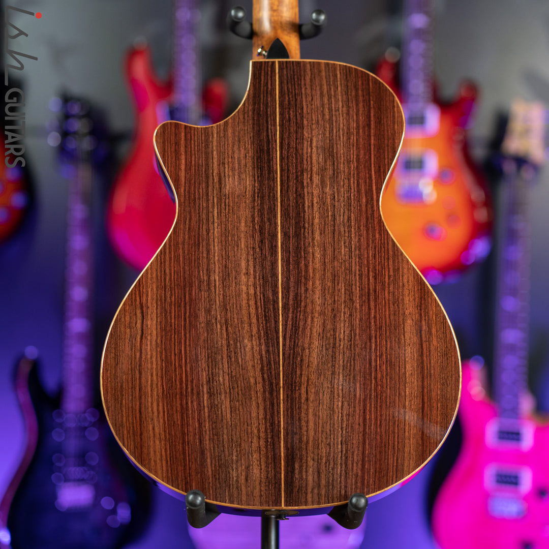 Taylor 712ce 12-Fret Western Sunburst Top