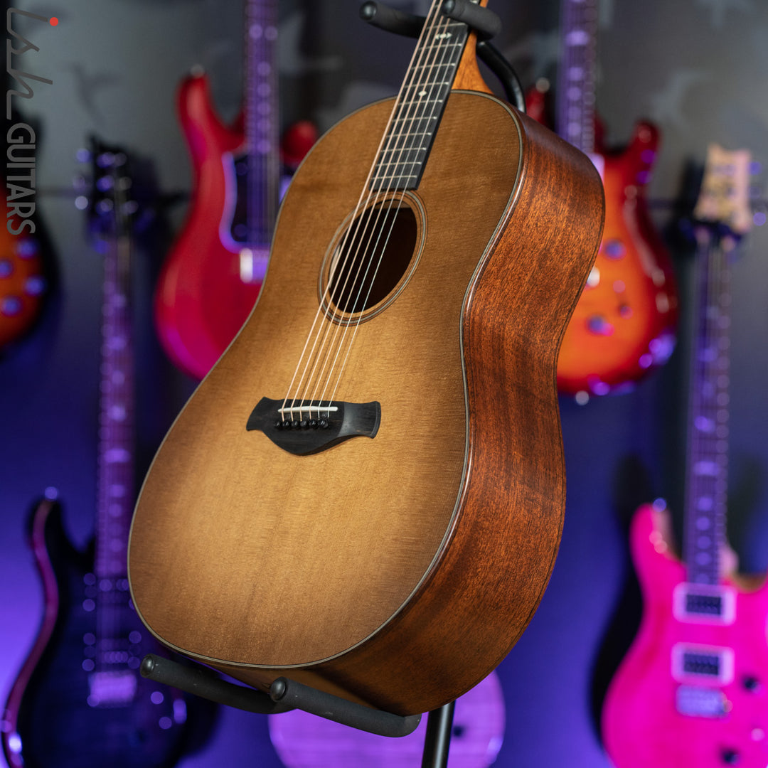 2021 Taylor Builder’s Edition 517e Acoustic Guitar Wild Honey Burst