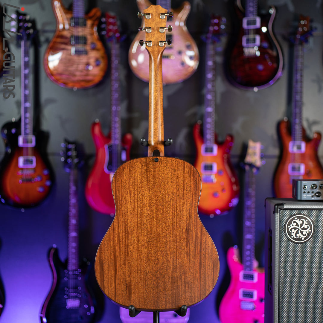 2021 Taylor Builder’s Edition 517e Acoustic Guitar Wild Honey Burst