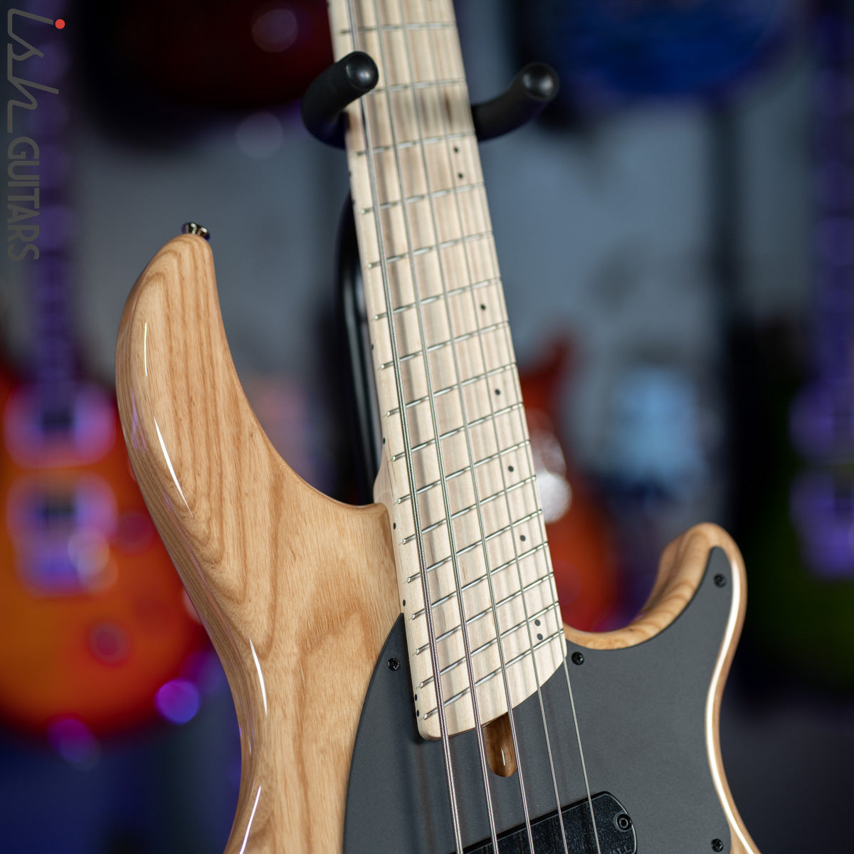 Dingwall Combustion 5-String Bass Natural – Ish Guitars