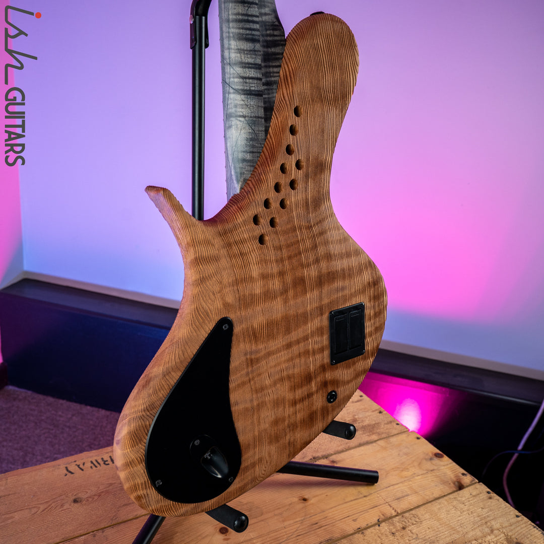 Ritter R8 Singlecut Bass Guitar Sandblasted Quilted Redwood