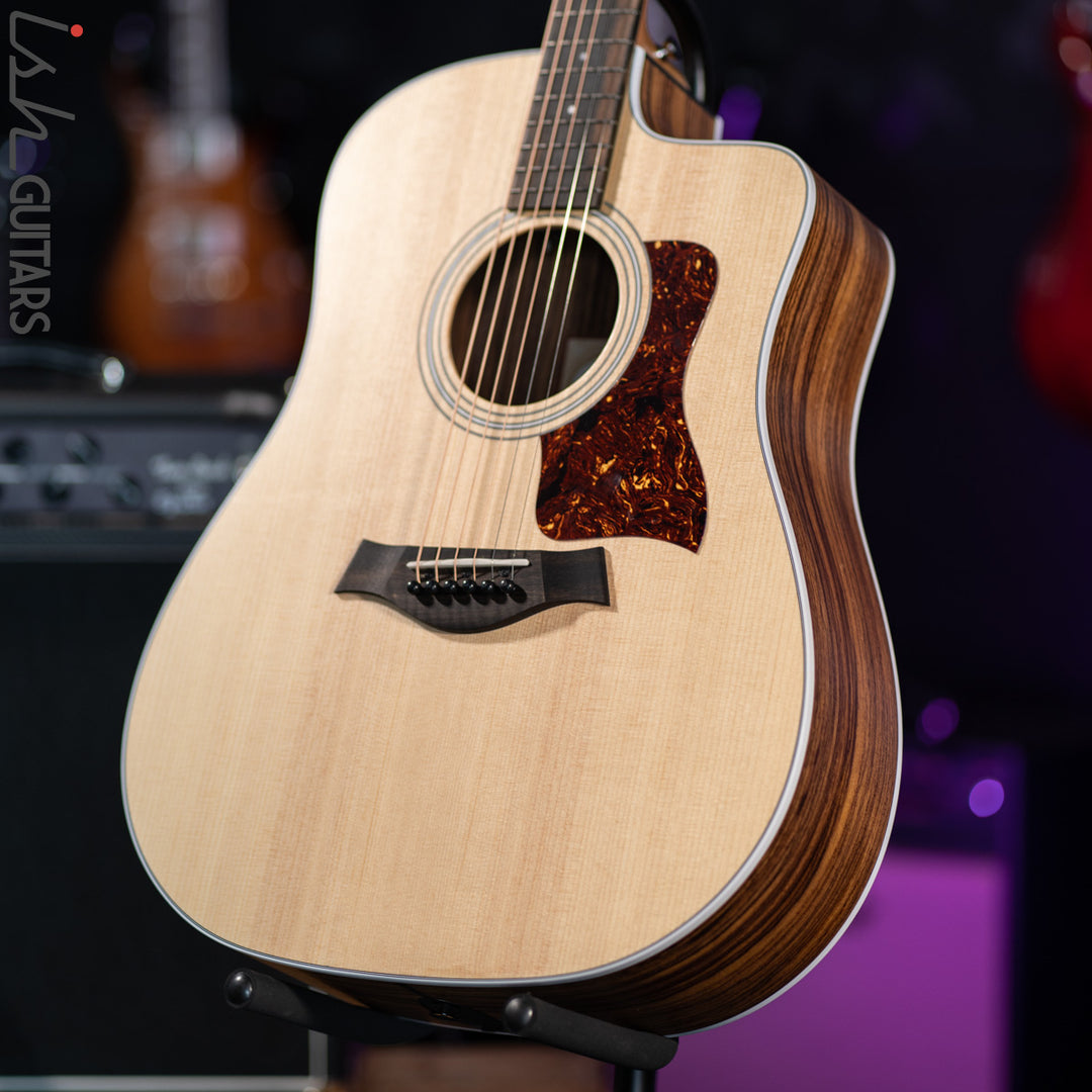 Taylor 210ce Rosewood/Spruce