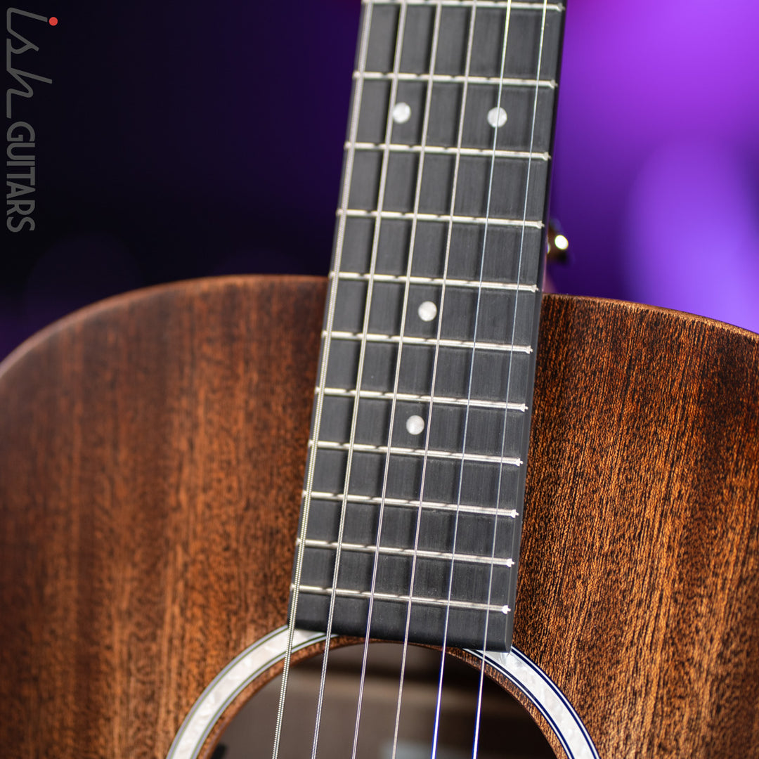 Martin DJr-10E Dreadnaught Junior 10E Streetmaster