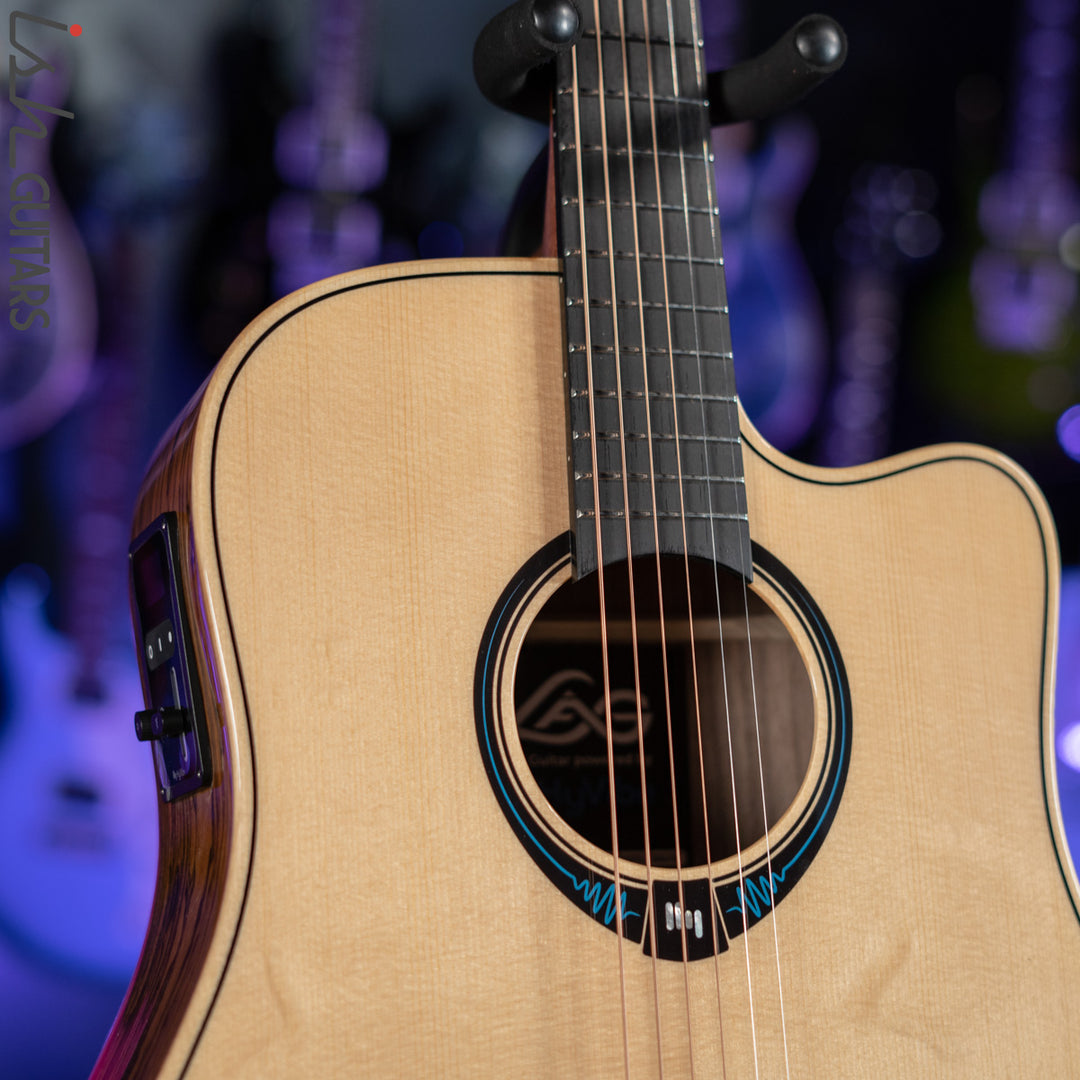 Lag Tramontane HyVibe THV30DCE Acoustic Electric Smart Guitar Natural