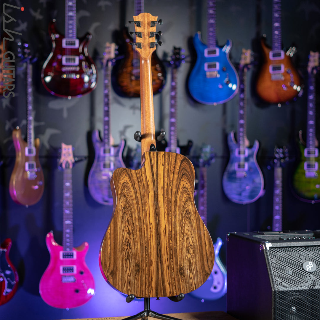 Lag Tramontane HyVibe THV30DCE Acoustic Electric Smart Guitar Natural