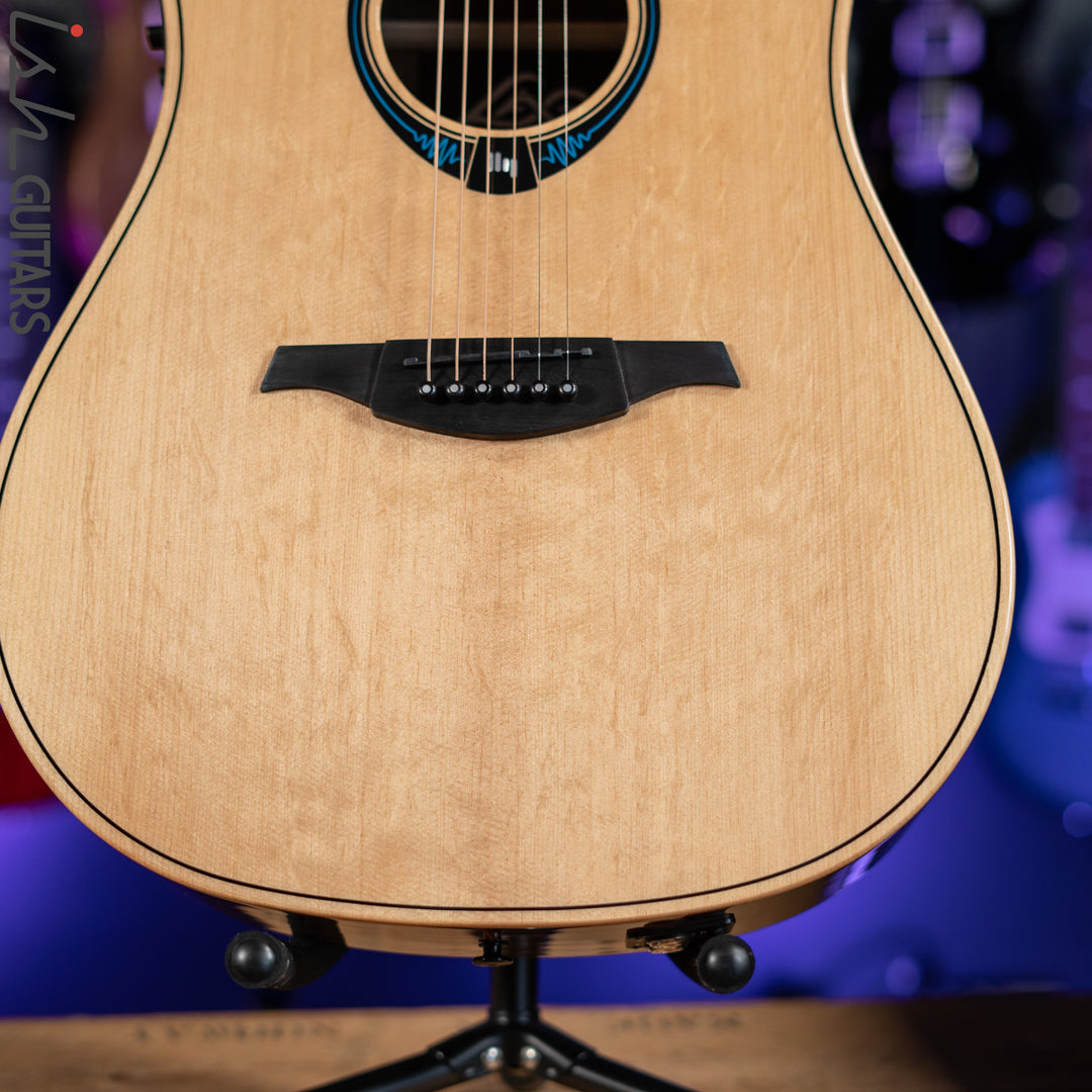 Lâg THV30DCE Dreadnought Hyvibe Tramontane Smart Guitar