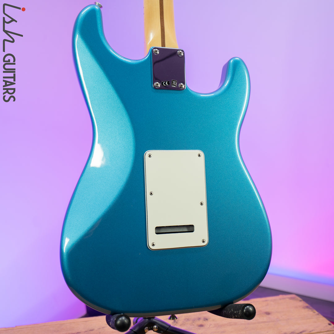 2017 Fender Stratocaster MIM Left Handed Metallic Blue