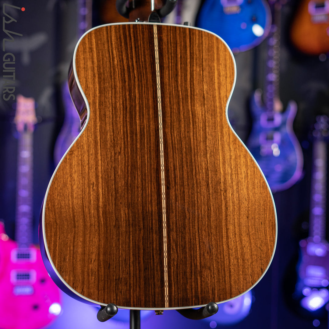 1991 Martin B40 Fretless Acoustic-Electric Bass