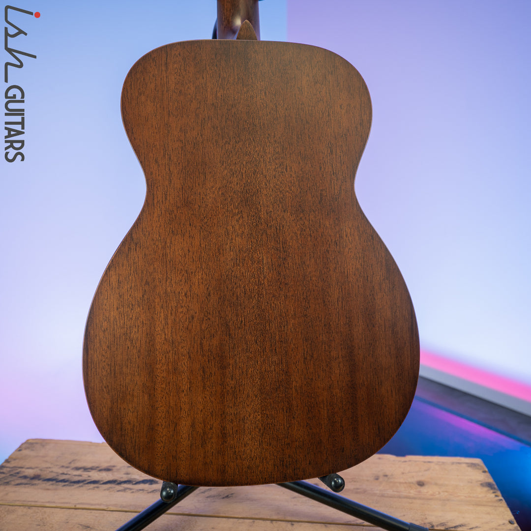 2020 Martin 00-15M Acoustic Guitar
