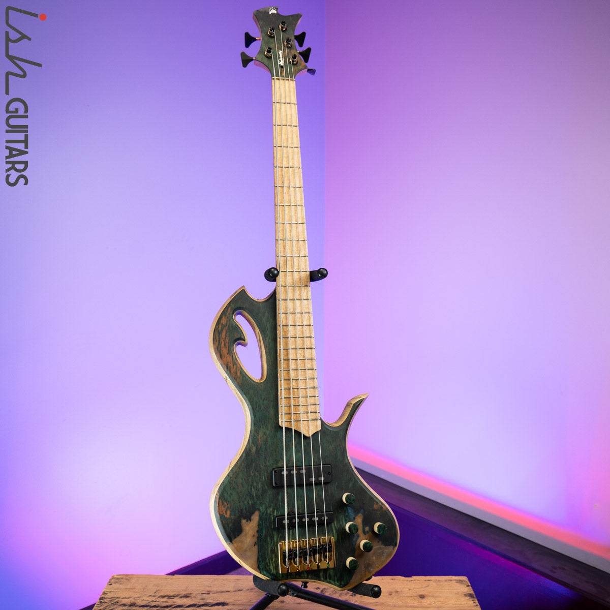 Divinity Oracle by Benavente Singlecut 5 String Bass Guitar – Ish