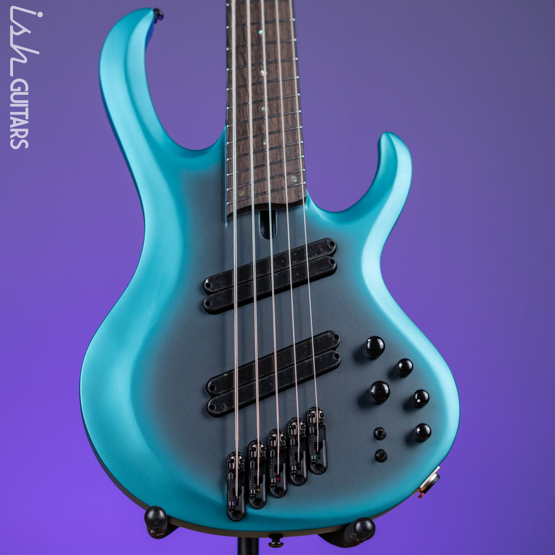 Ibanez BTB605MS Multi-Scale 5-String Bass Cerulean Aura Burst Matte Demo