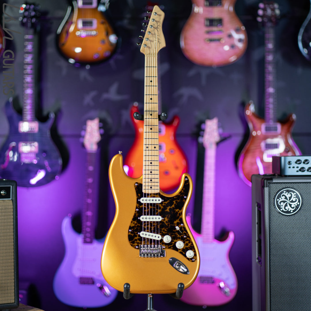 2011 D’Pergo 10th Anniversary Strat 5 of 12