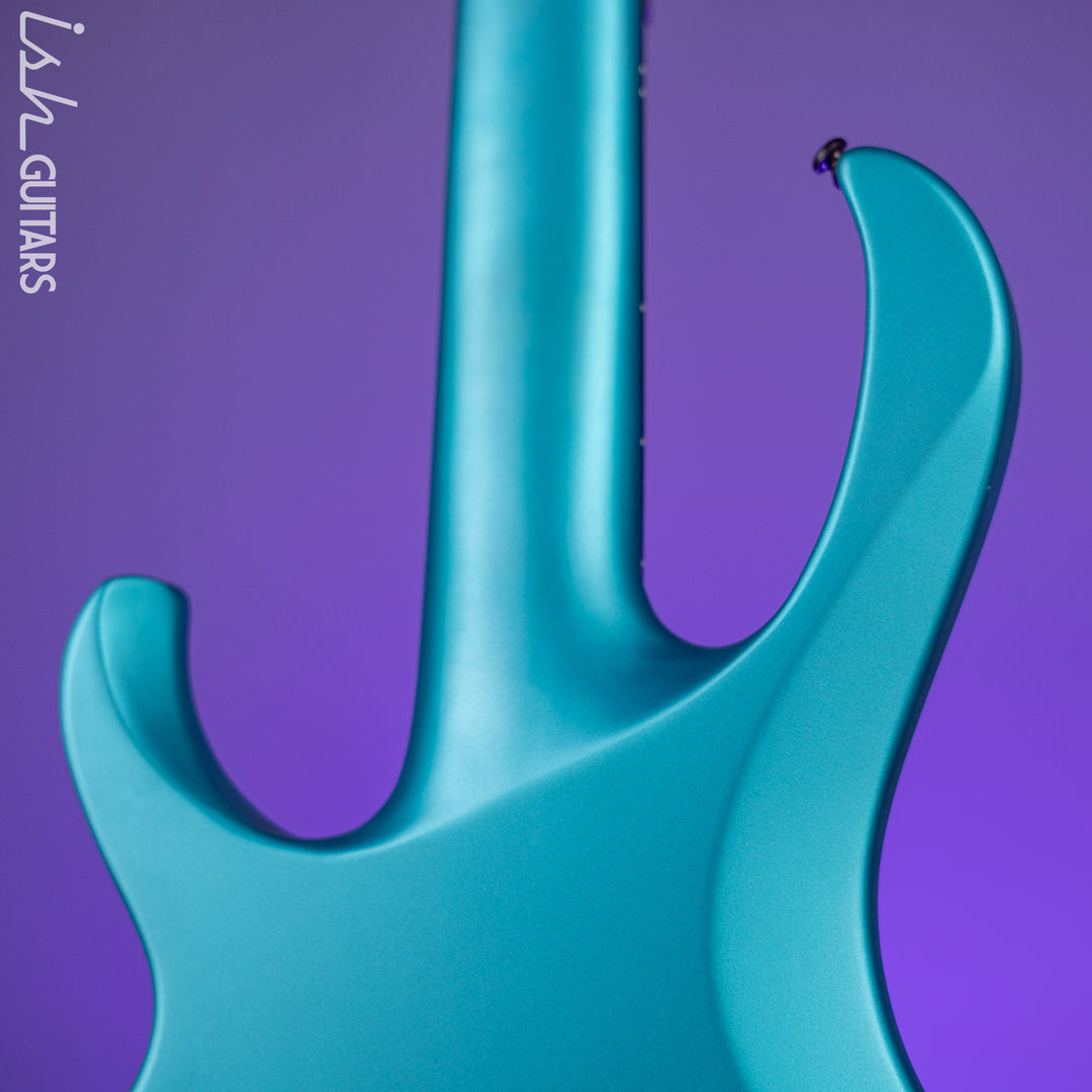 Ibanez BTB605MS Multi-Scale 5-String Bass Cerulean Aura Burst Matte Demo