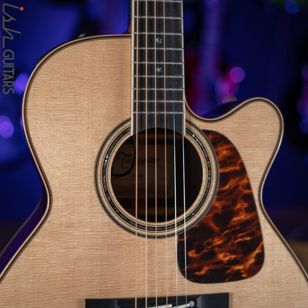 Takamine P7NC Acoustic-Electric Guitar Natural