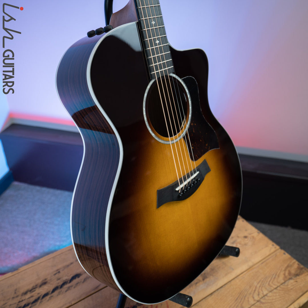 Taylor 214ce-SB DLX Grand Auditorium Sitka Spruce/Rosewood Sunburst