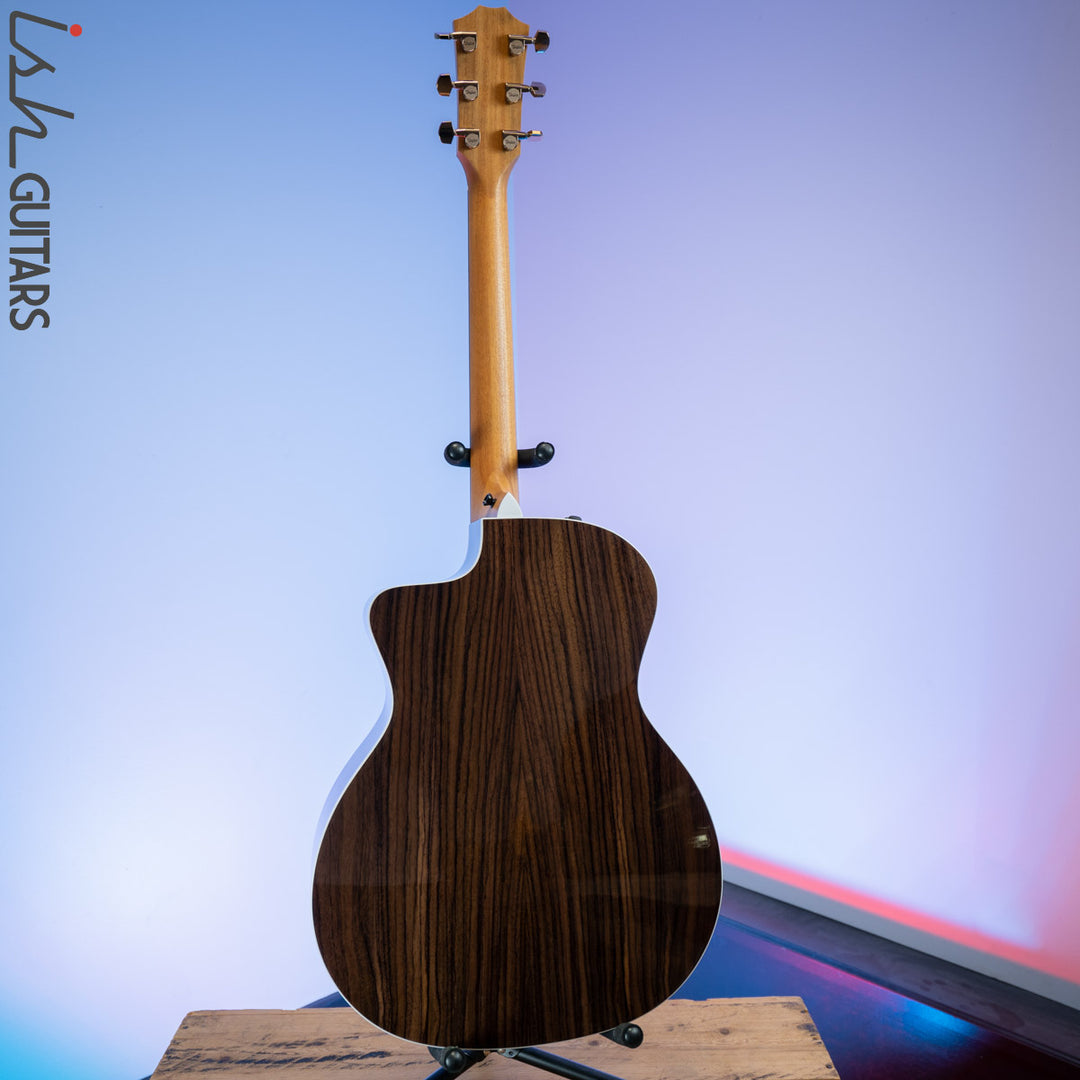 Taylor 214ce-SB DLX Grand Auditorium Sitka Spruce/Rosewood Sunburst