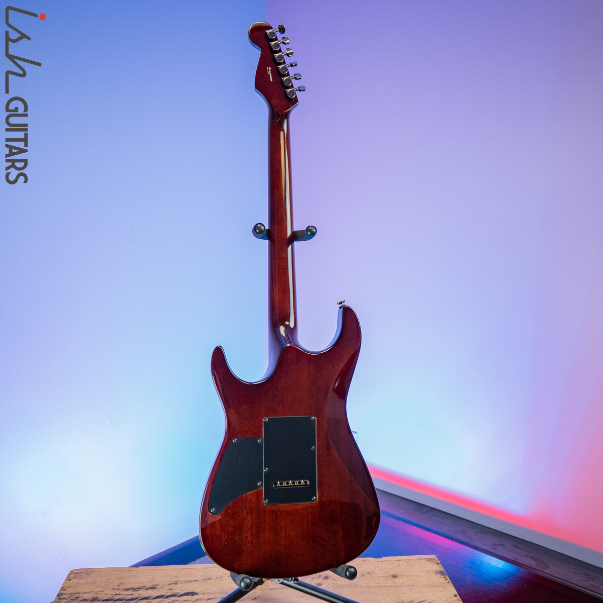 Fender Showmaster Quilt Bubinga Top SSS – Ish Guitars