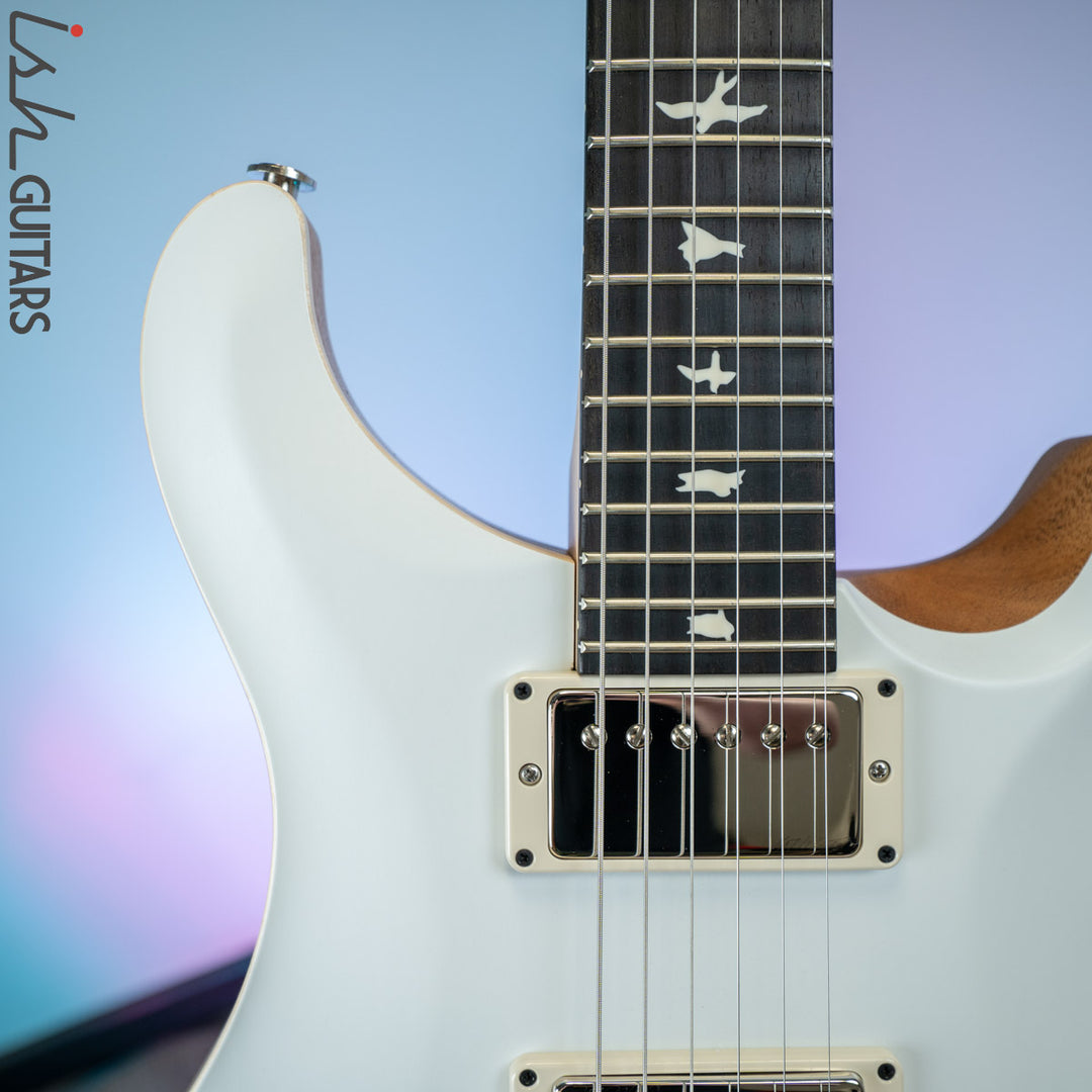 PRS CE 24 Satin Nitro 57/08 Ebony Fretboard Jet White