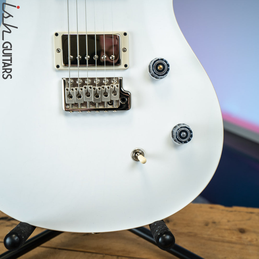 PRS CE 24 Satin Nitro 57/08 Ebony Fretboard Jet White