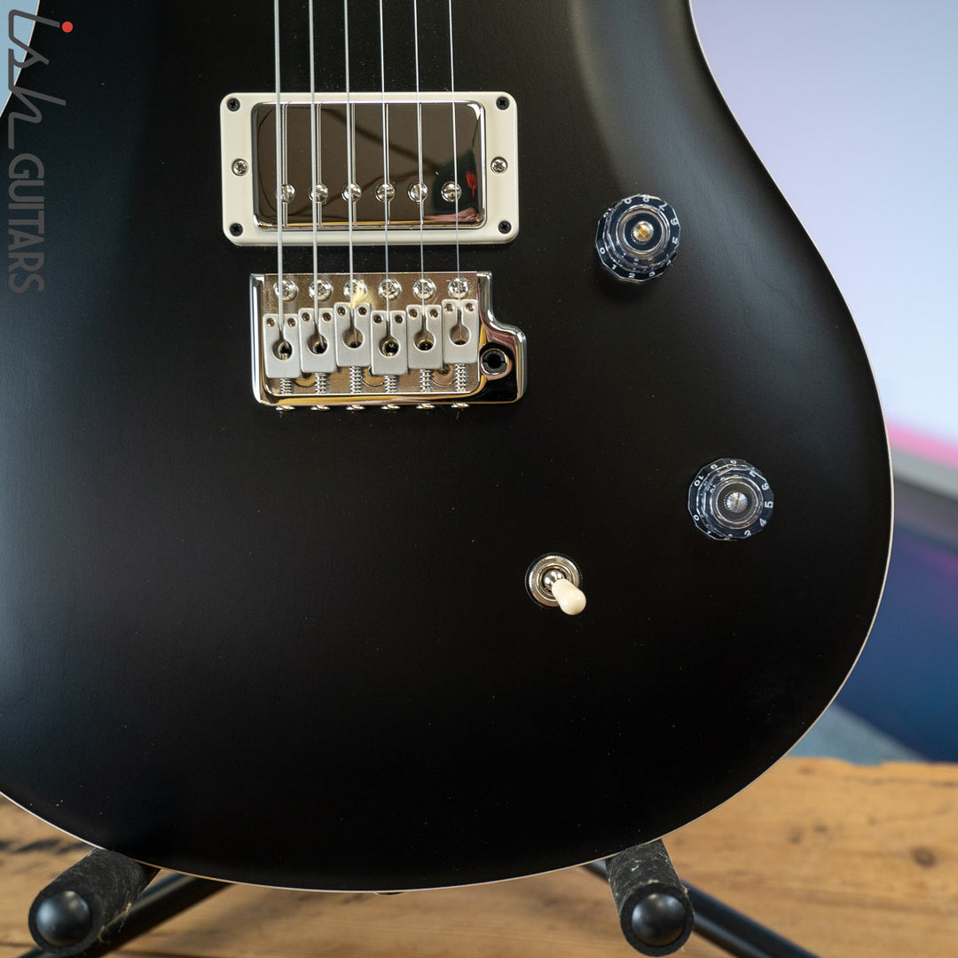 PRS CE 24 Satin Nitro 57/08 Ebony Fretboard Black