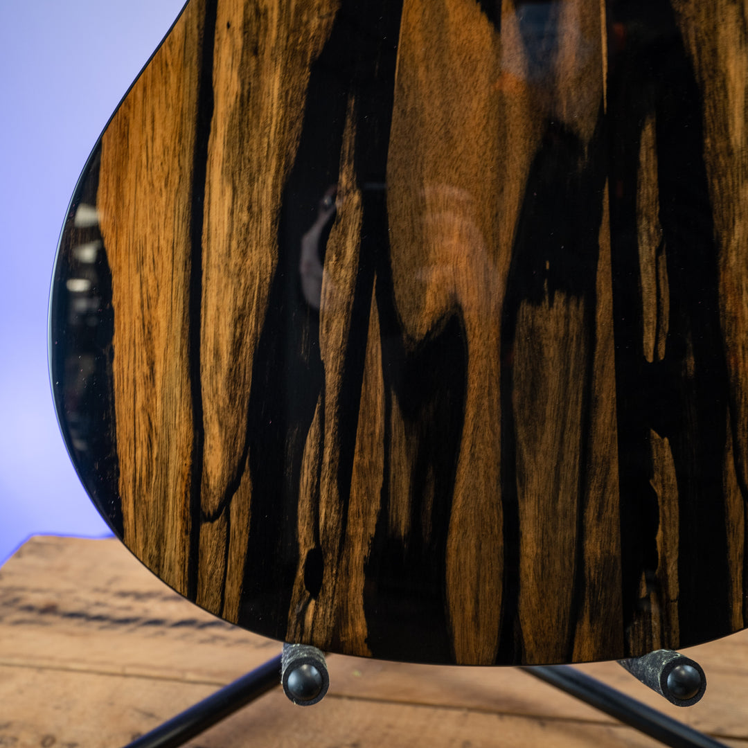 Taylor E14ce LTD Grand Auditorium Spruce/ Striped Ebony