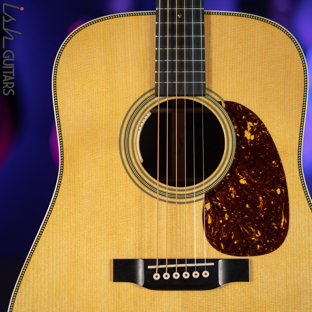 Martin HD-28E Acoustic Guitar w/ LR Baggs Anthem