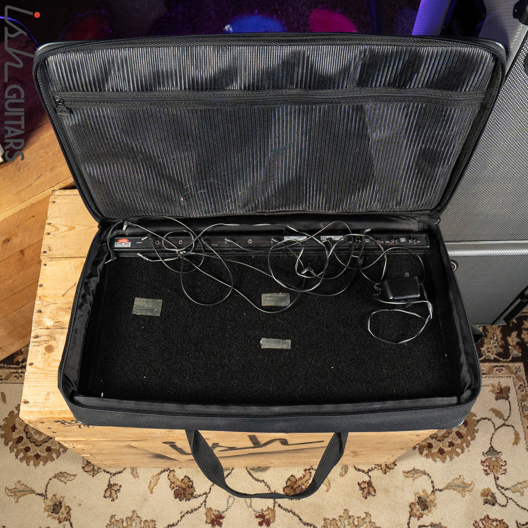 SKB PS-25 Fully Powered Pedalboard w/ Softshell Case