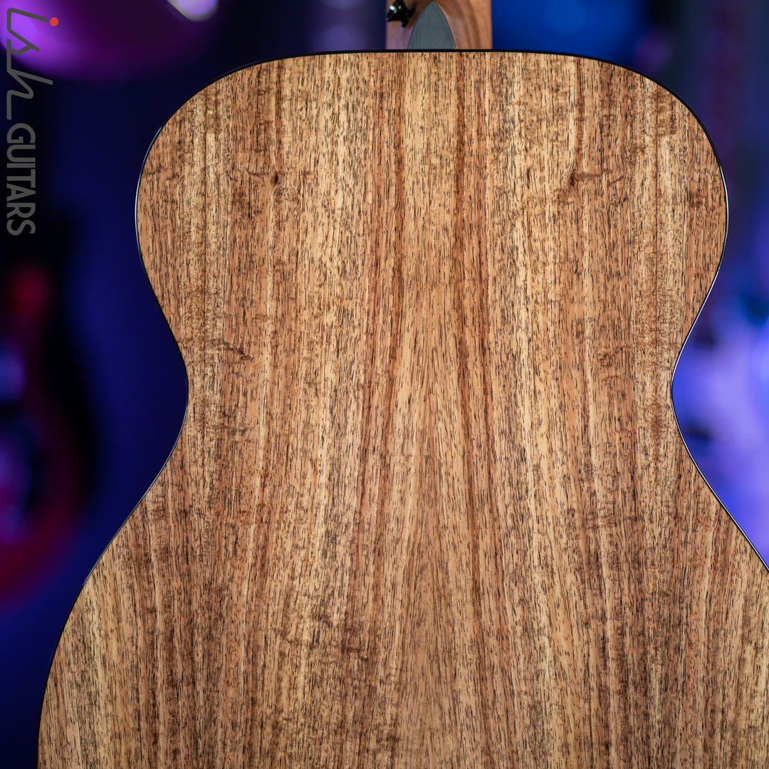 Martin 000-12E Acoustic Electric Guitar Natural Sitka Spruce