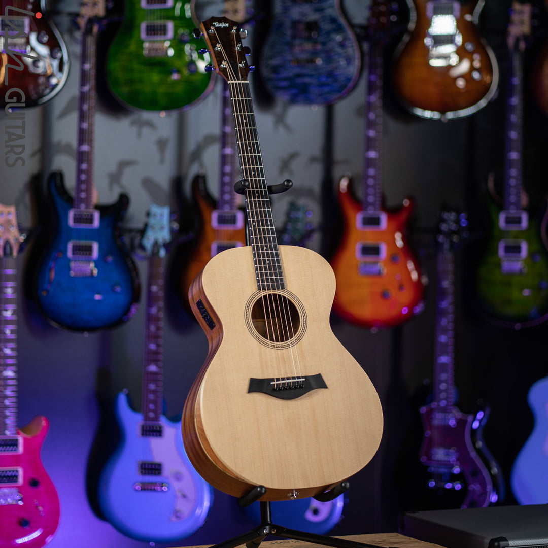 Taylor Academy 12e Acoustic Guitar Natural