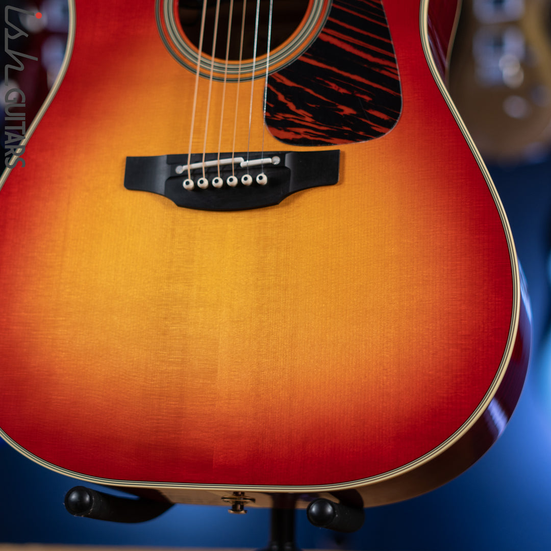 Takamine CP6SSDC Singlecut Dreadnought Gloss Cherry Sunburst Demo
