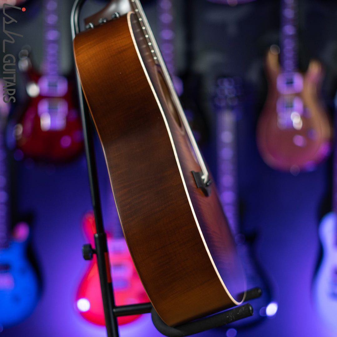 Taylor American Dream AD27e Flametop Acoustic-Electric Guitar