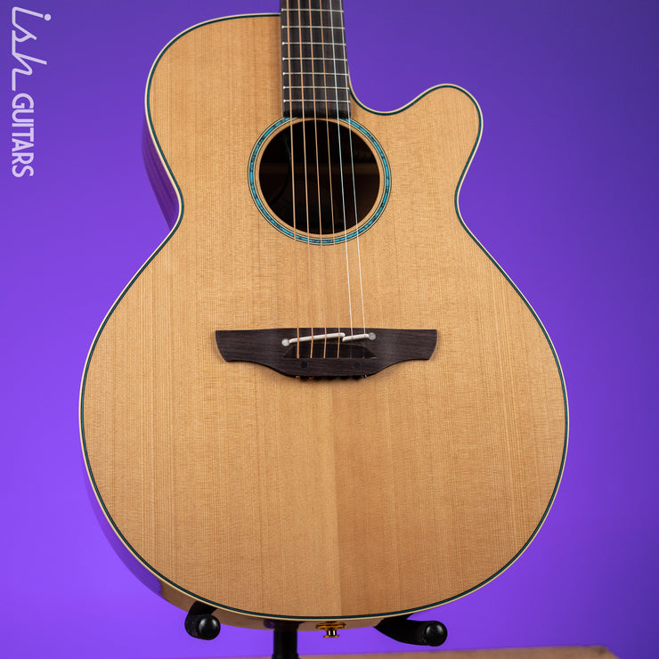 Takamine Santa Fe TSF40C Acousic-Electric Guitar Natural