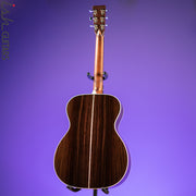 Martin 000-28 Acoustic Guitar Natural