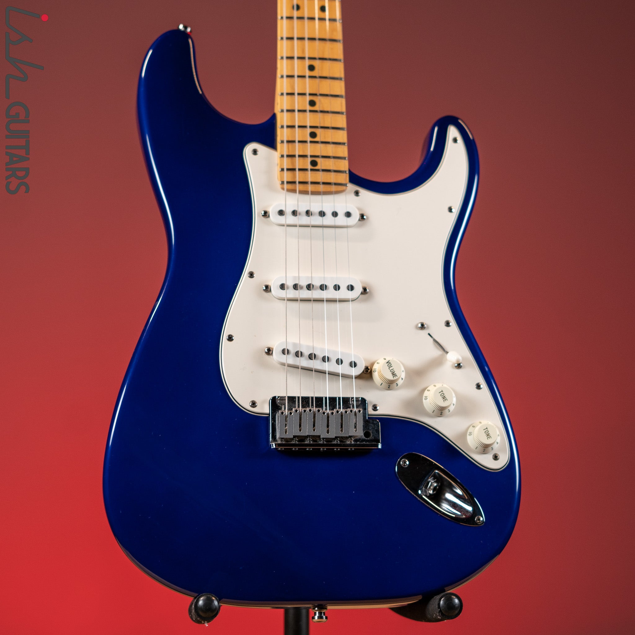 1991 Fender American Standard Stratocaster Blue – Ish Guitars
