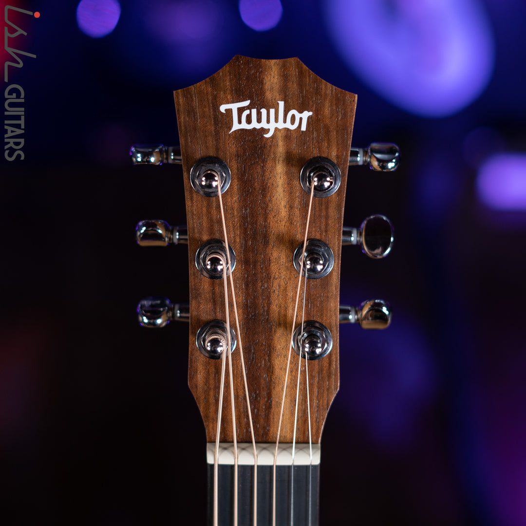 Taylor Baby Mahogany BT2e Acoustic-Electric Guitar Natural