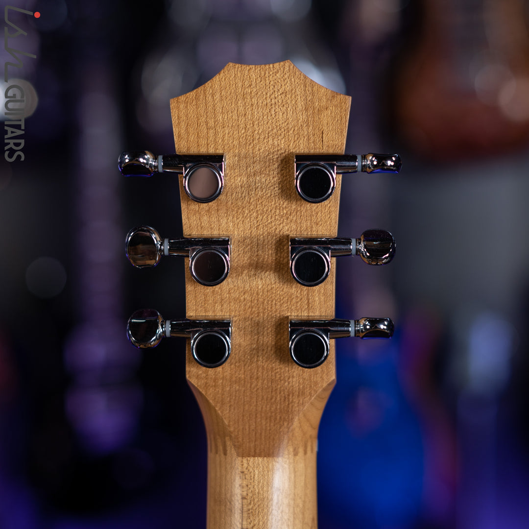 Taylor Baby Mahogany BT2e Acoustic-Electric Guitar Natural