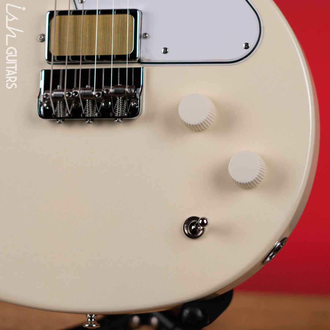 Harmony Standard Rebel Electric Guitar Pearl White Demo