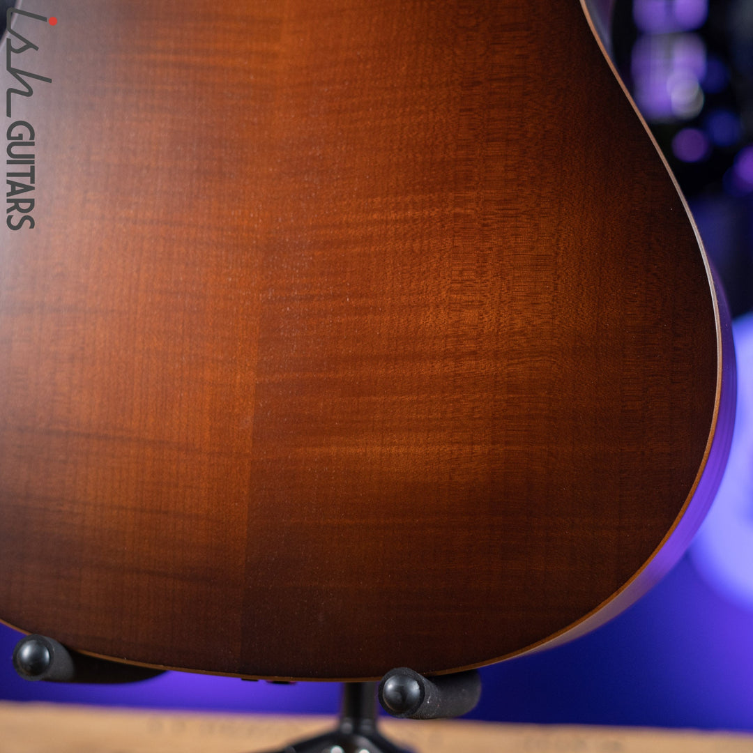 Taylor American Dream AD27e Flametop Acoustic-Electric Guitar