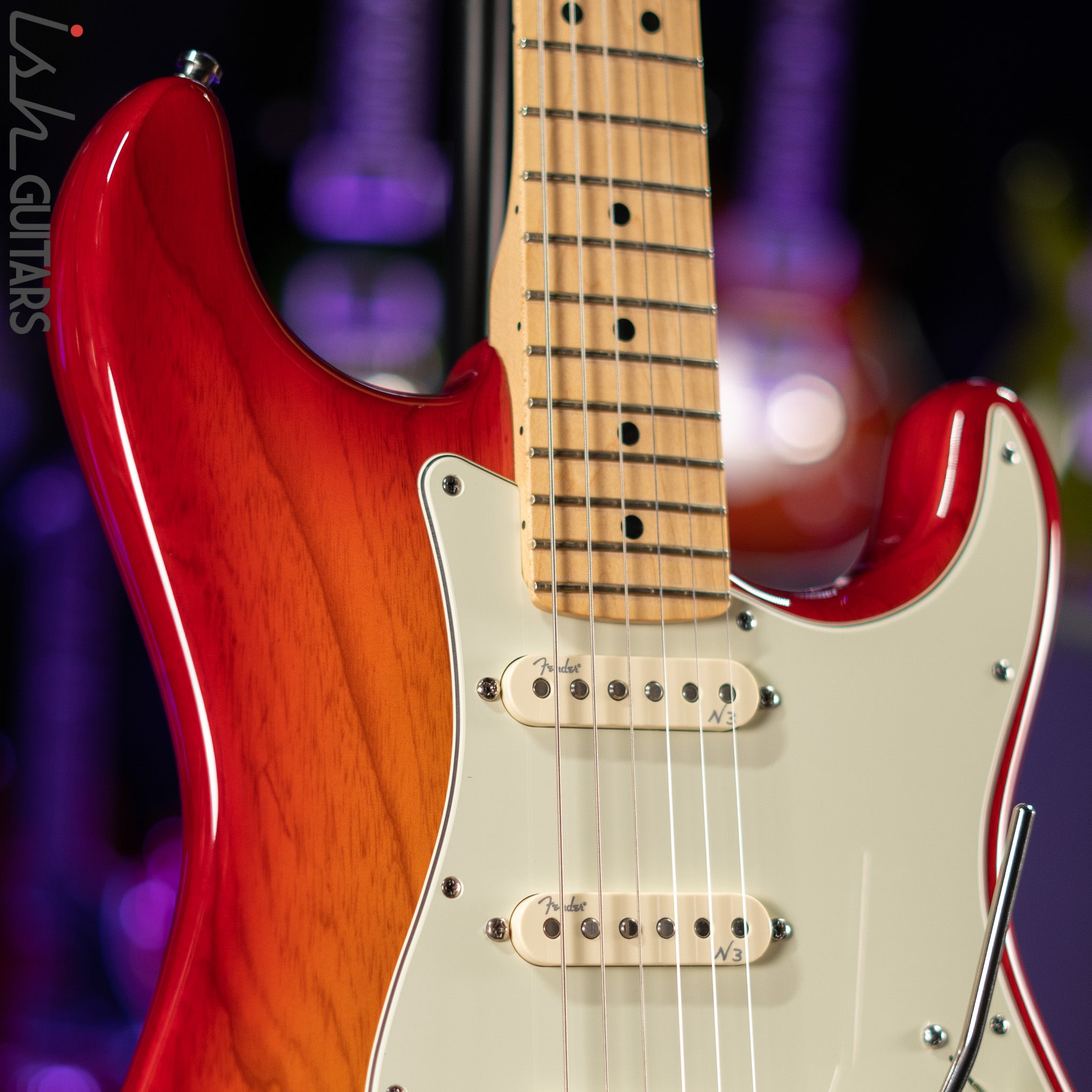 Fender American Deluxe USA 2012年製 2012 Fender American Deluxe Stratocaster Sienna Sunburst – Ish Guitars